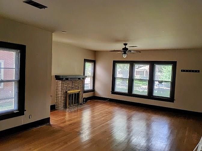 1st image of 4338 Pease St