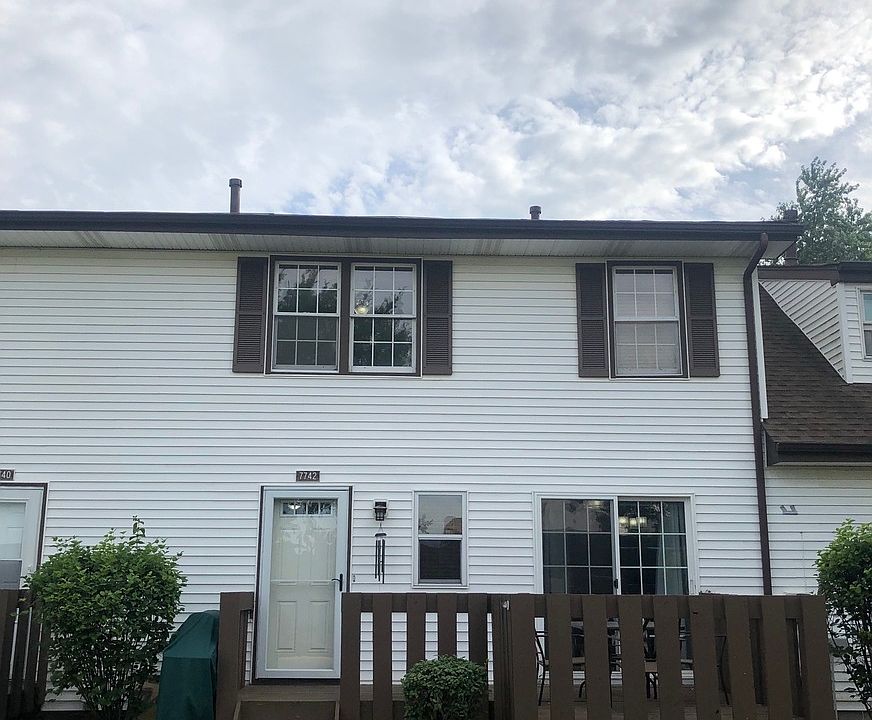1st image of 7742 W Kenton Ct #7742
