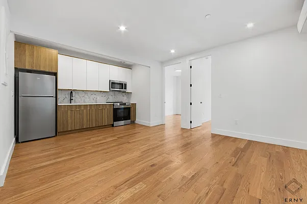 Rented by ERNY LLC | media 2