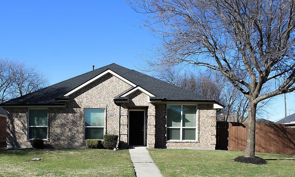1st image of 1827 Lake Travis Dr
