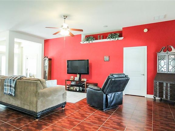 3rd image of 1018 Chisholm Estates Dr