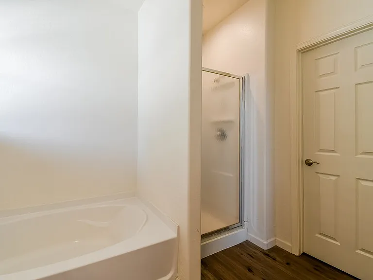 1062 E Nickleback St — Photo 13