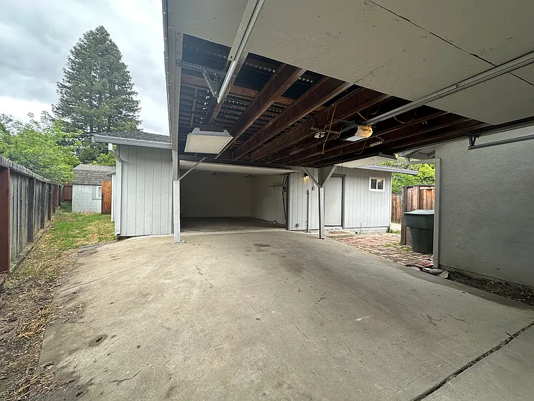 7024 Woodmore Oaks Dr #B — Photo 3