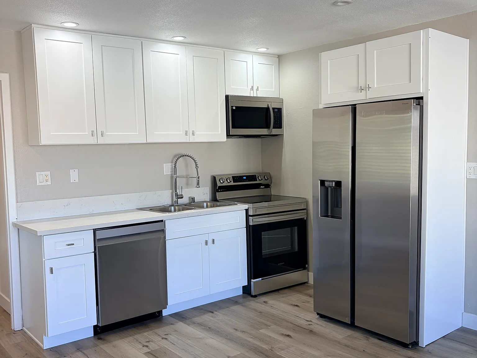 1 bed, 700 sqft, $2,195 — Photo 3