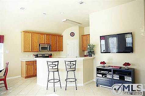 5th image of 2313 Geneva Ln
