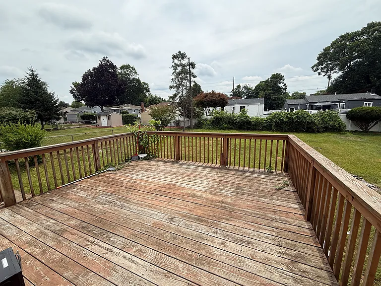 585 Mountainview Dr — Photo 10
