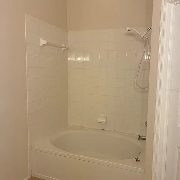 8648 Hunters Key Cir — Photo 16