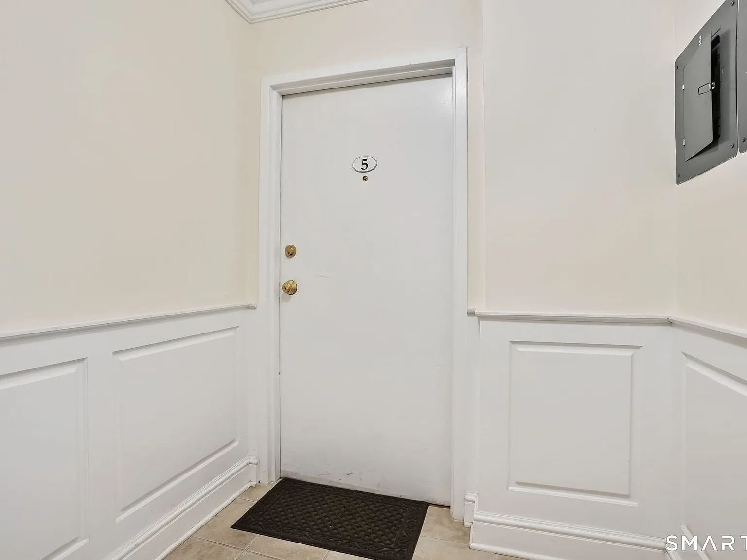 1 bed, 1.5 bath, 721 sqft, $2,100 — Photo 2