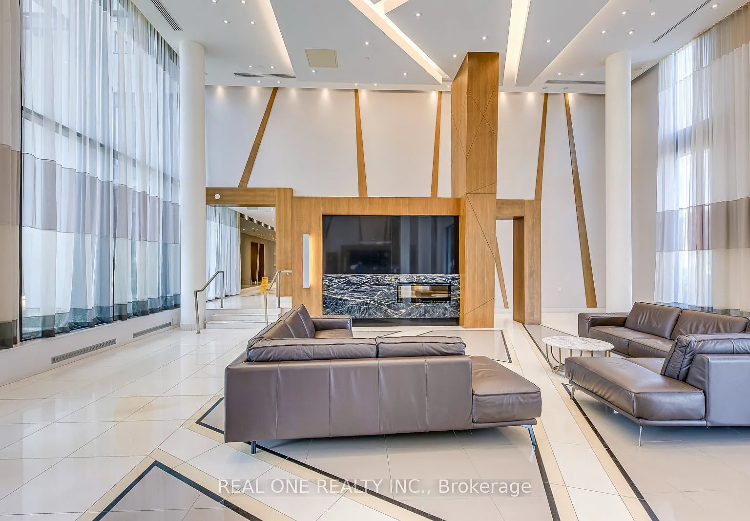 2 bed, $2,400 — Photo 4