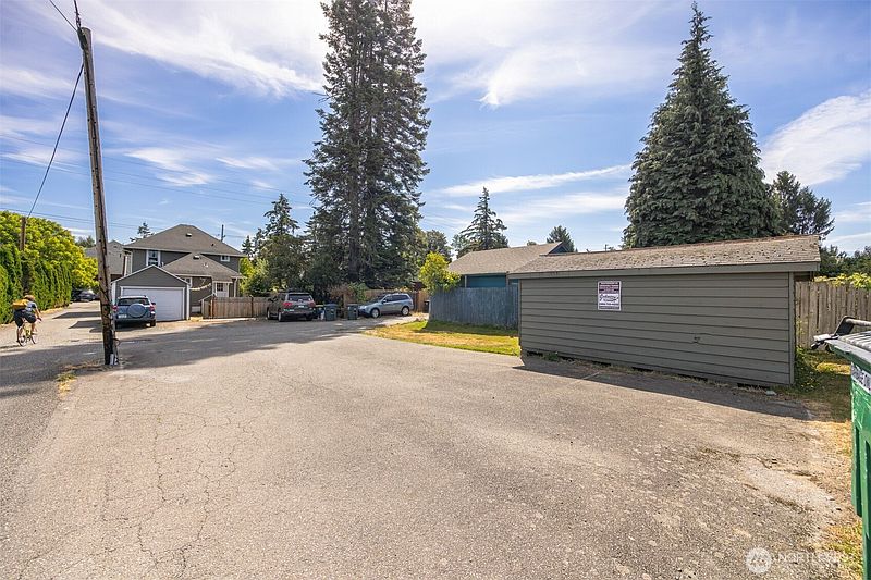 4th image of 1254 Grant Street
