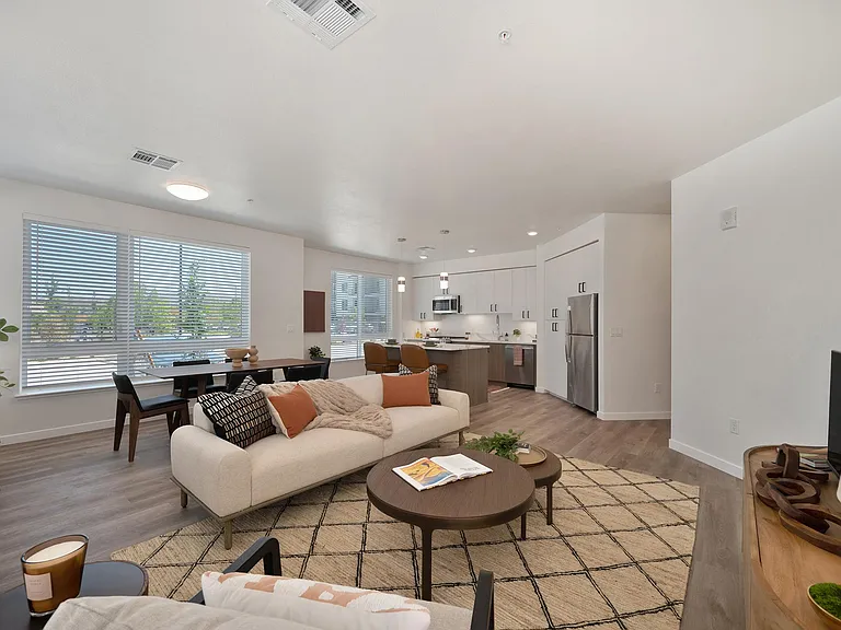 Halcyon Apartments — Photo 67