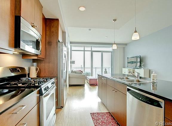 2nd image of 2001 N Lincoln St Unit 2020