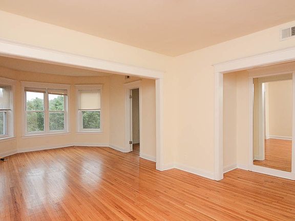 4th image of 1524 N Kedzie Ave #4