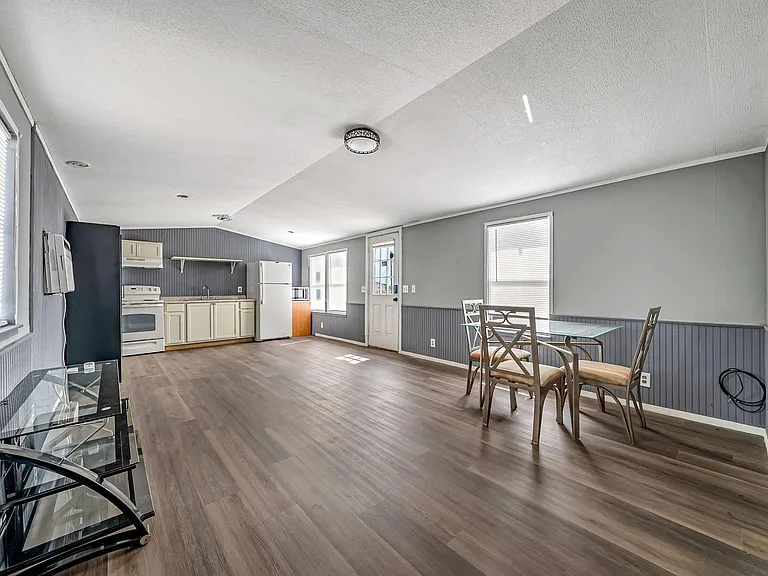 349 Road 591524 — Photo 11