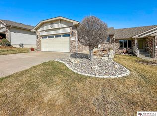 2330 Atwood Cir, Lincoln, NE 68521