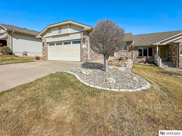2330 Atwood Cir, Lincoln, NE 68521