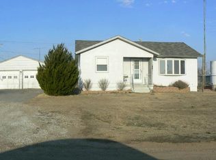 1323 Bowlus St, Jetmore, KS 67854