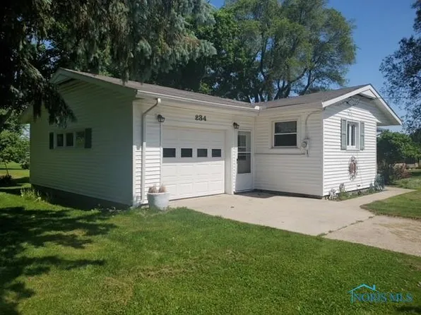 234 W Arthur St, Hicksville, OH 43526