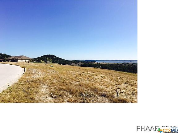 2nd image of 1922 Fall Creek Dr