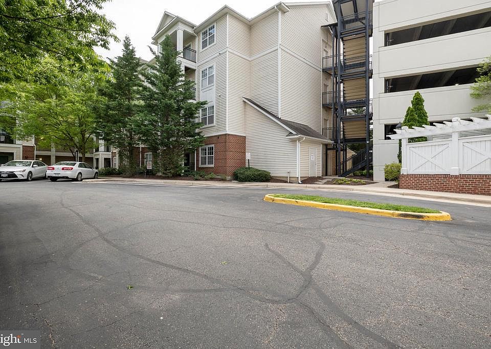 1st image of 12925 Centre Park Cir APT 201