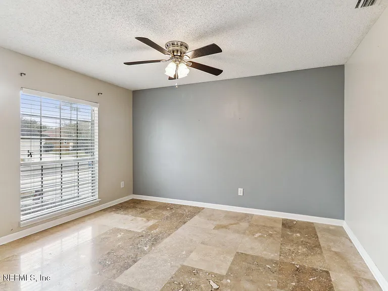 14018 Fish Eagle Dr E — Photo 16