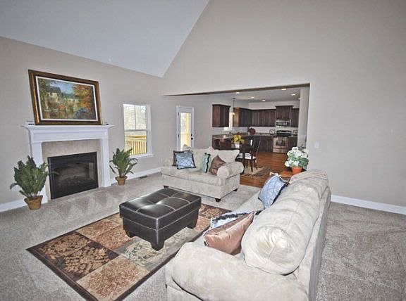 4th image of 1062 Lake Moultrie Dr