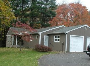 97 Peapack Rd, Far Hills, NJ 07931