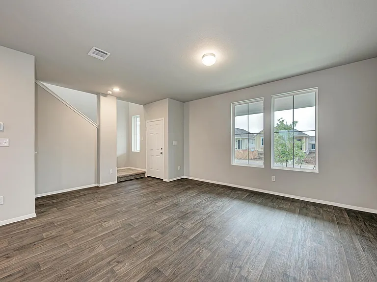 158 Daylily Dr — Photo 8