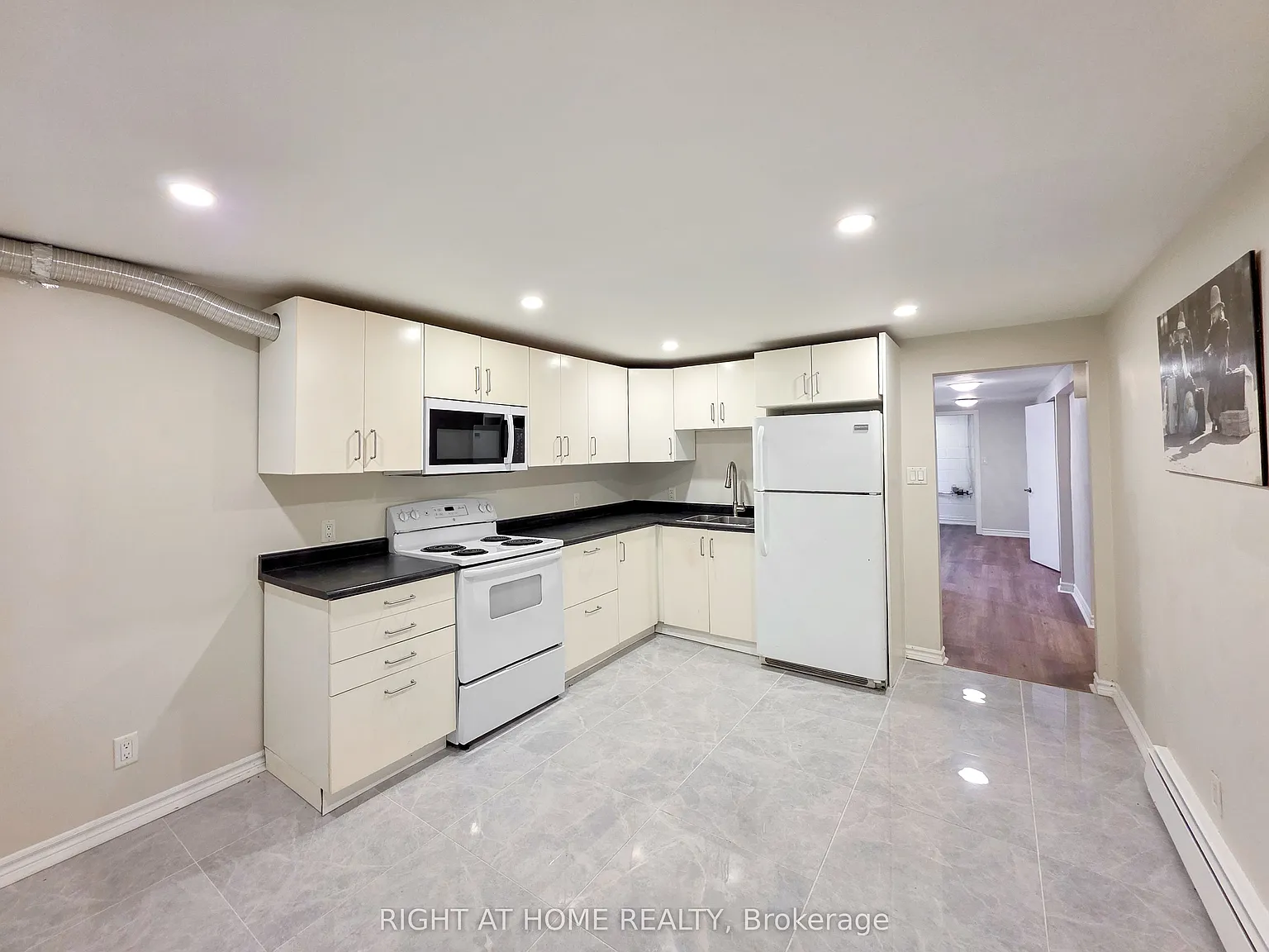 2 bed, $1,700 — Photo 4