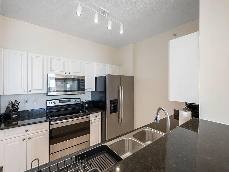 651 Okeechobee Blvd #1107 — Photo 9