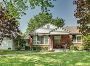 6607 Heege Rd, Saint Louis, MO 63123