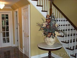 1st image of 19 Westerly Ln