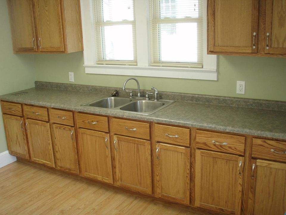 2nd image of 2115 W Washington St