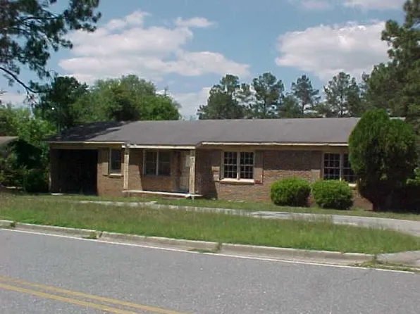200 7th Ave NW, Moultrie, GA 31768