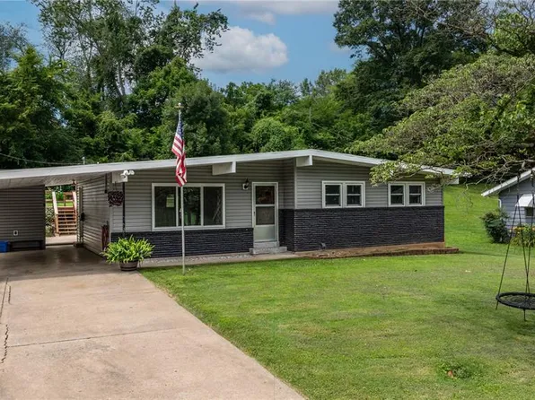 1131 Corinne St, Jackson, MO 63755