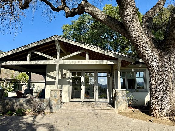 3rd image of 2285 McDonald Ln