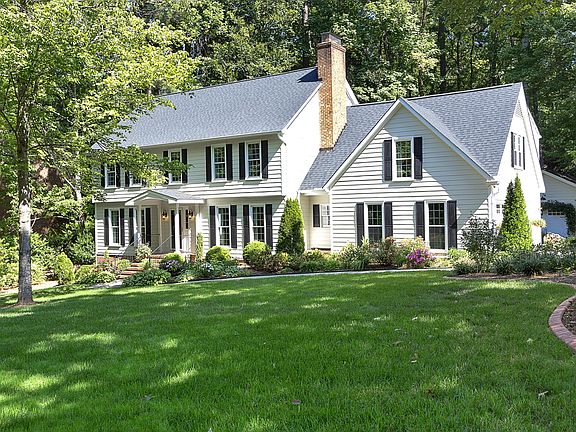 2nd image of 100 Greenock Ct
