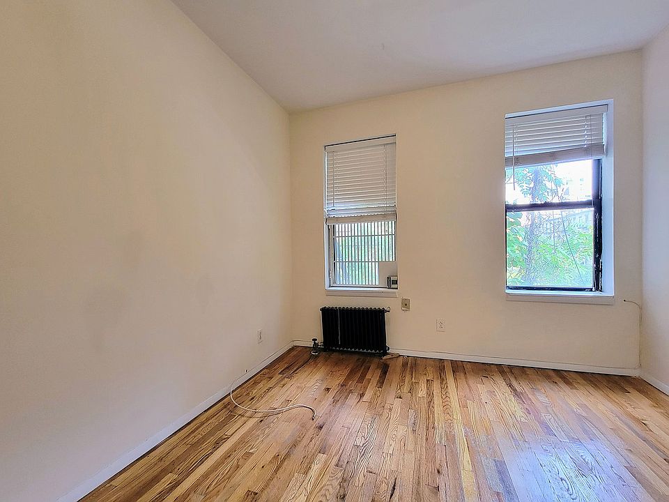 1st image of 657 10th Ave #S