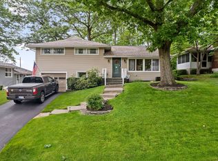 403 Crestwood Ct, Endwell, NY 13760