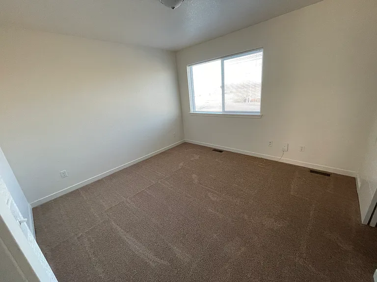 1322 S Coffman St #1 — Photo 10