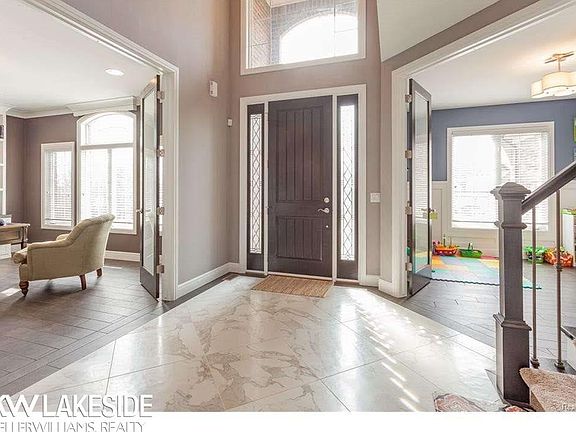 4th image of 3245 Grandview Ct