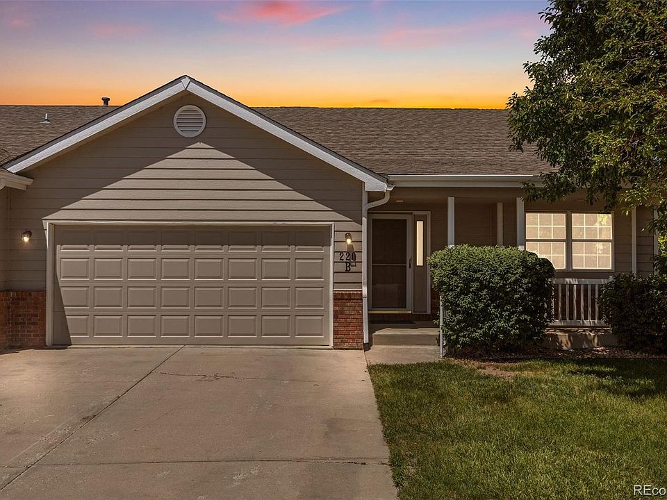 1st image of 220 Manor Court #B