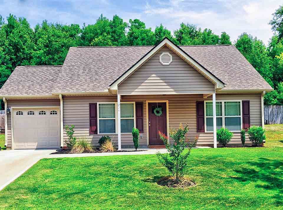 1st image of 224 Basswood Dr
