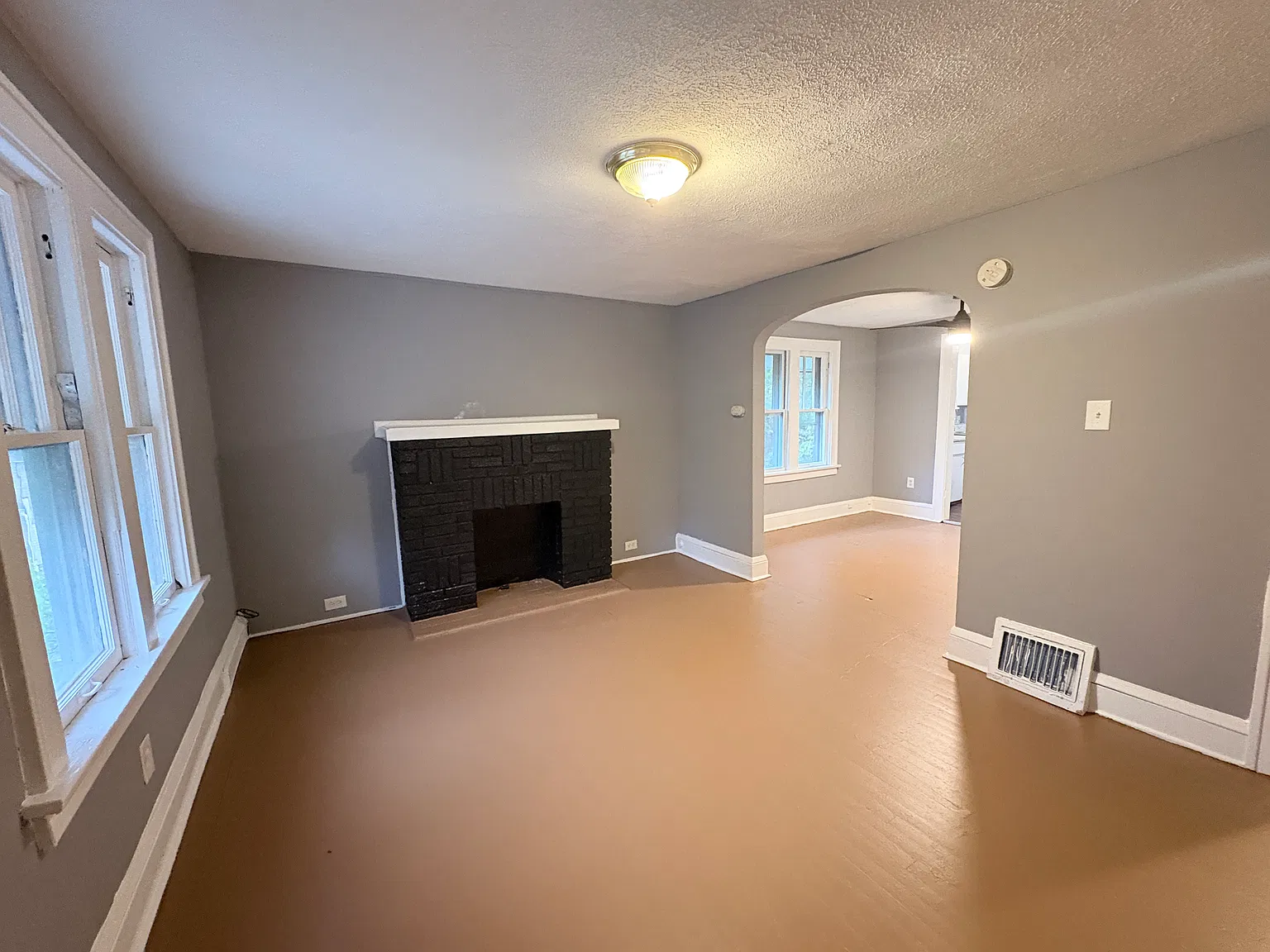 3 bed, $1,250 — Photo 3