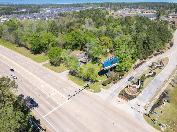 6020 Highway 105 W, Conroe, TX 77304