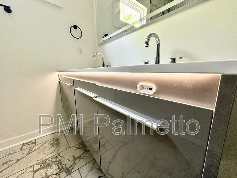 1121 Zeigler St #B — Photo 28