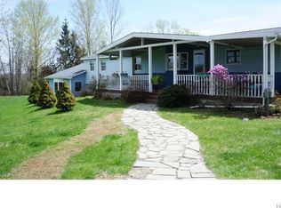 121 Stony Bar Rd, Slate Hill, NY 10973