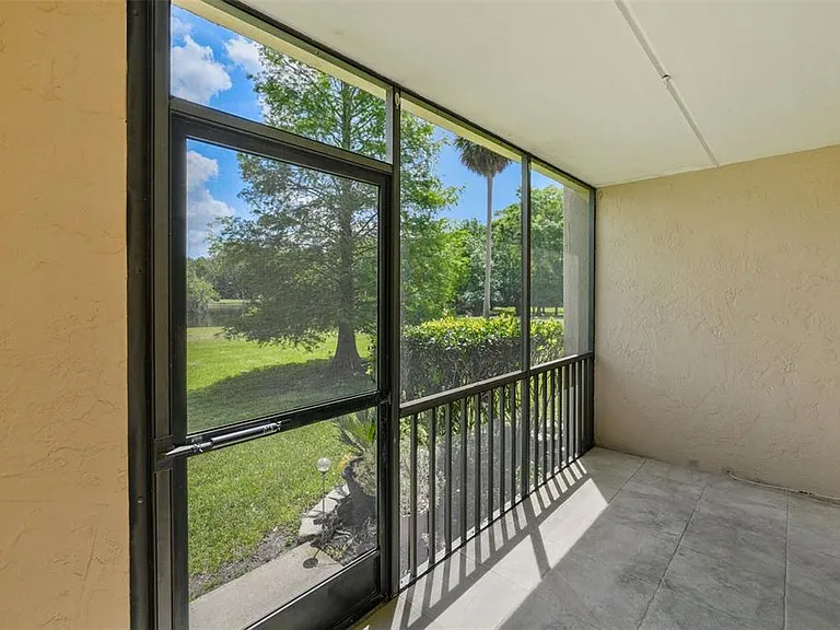 1200 Tarpon Woods Blvd #Q4 — Photo 24