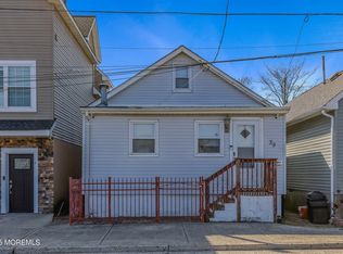 39 Hill St, Keansburg, NJ 07734
