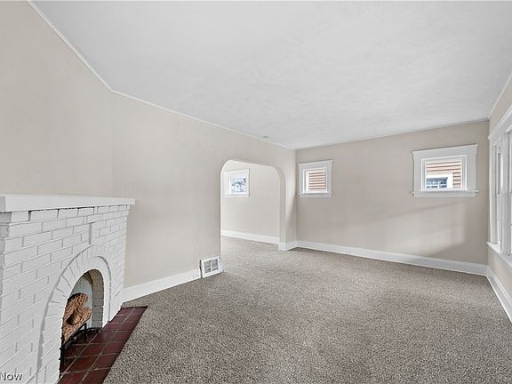 4th image of 3429 W 126th St
